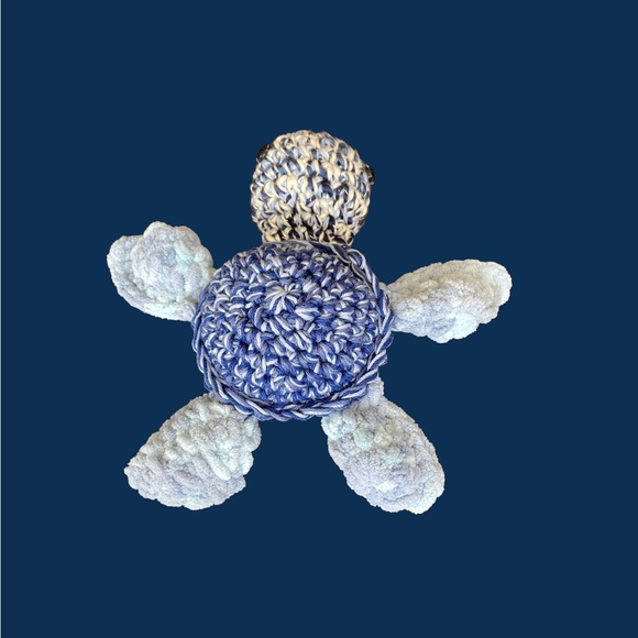 Mosaic Blue Turtle Crochet Desk Buddy - Picture 5 of 6